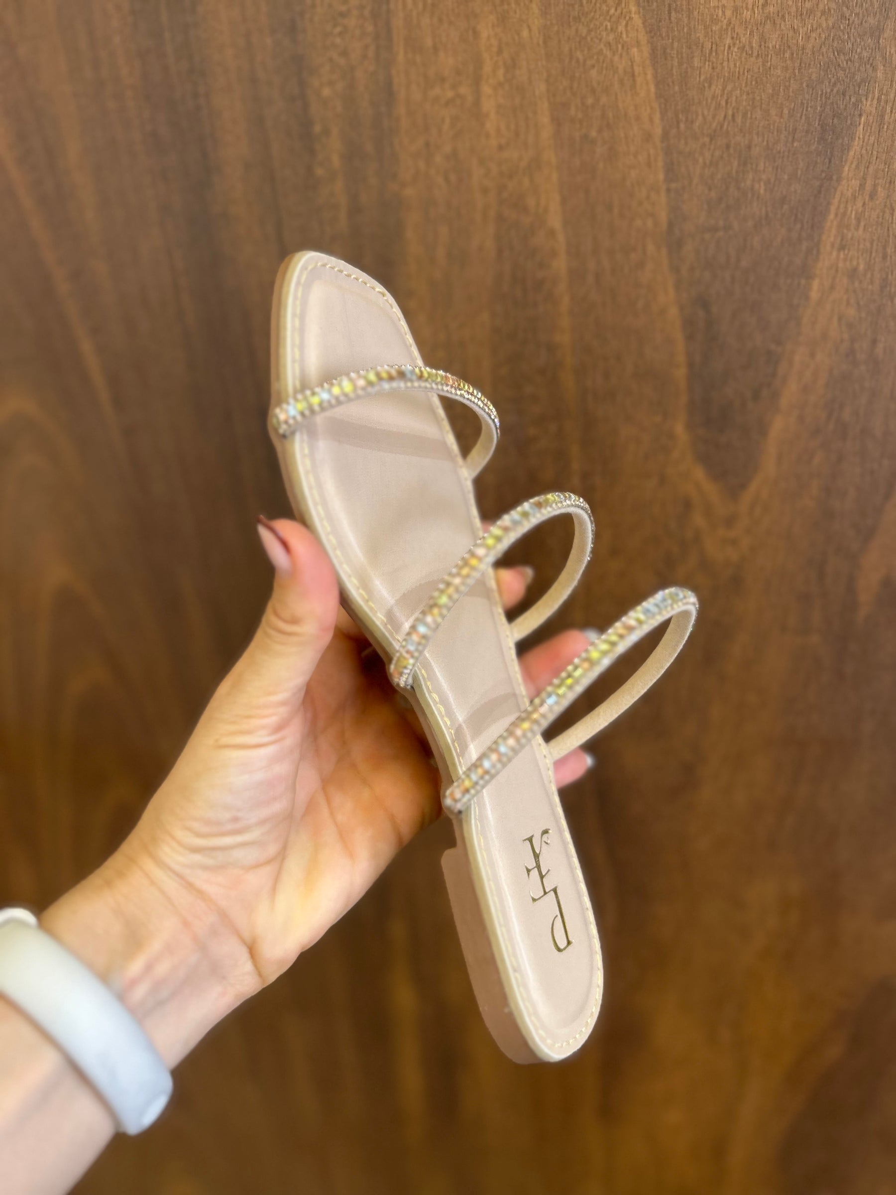 Rasteira Feminina Nude com Tiras de Strass Rosé