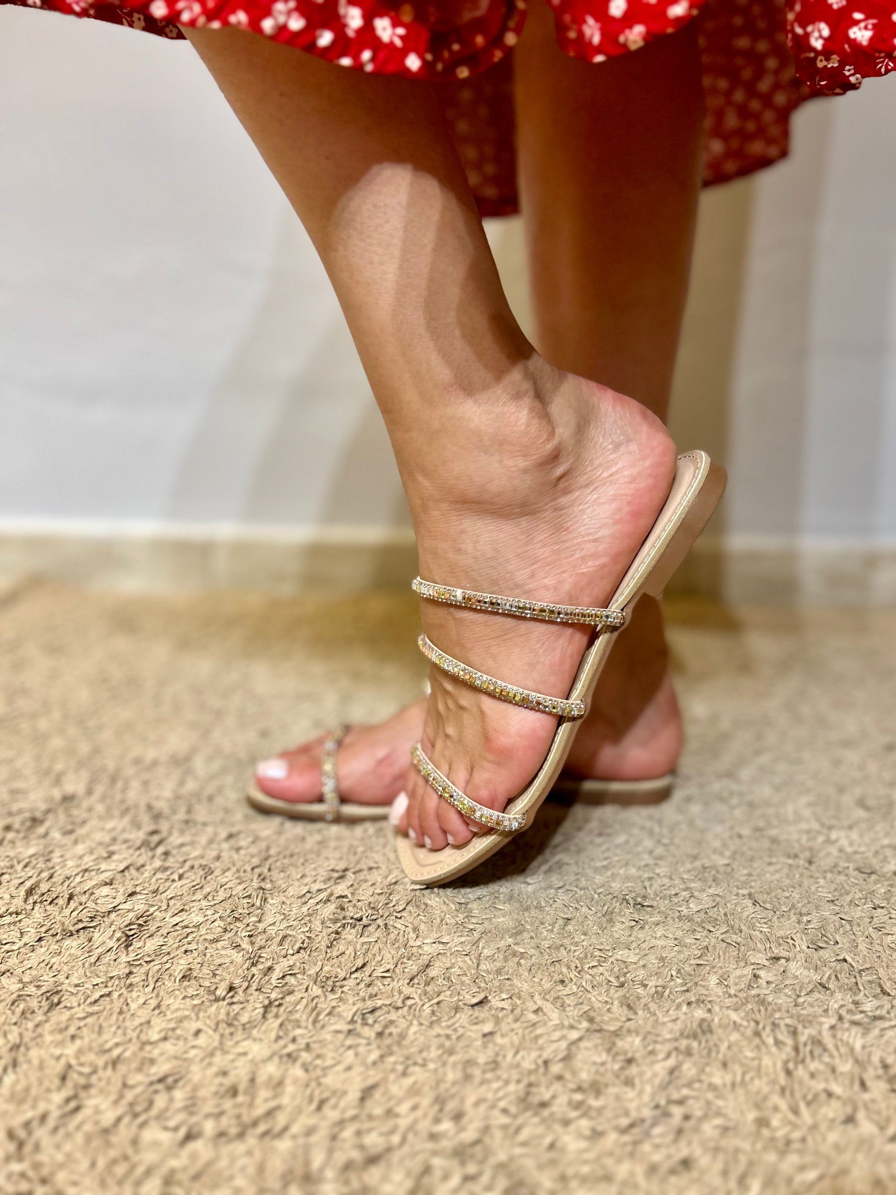 Rasteira Feminina Nude com Tiras de Strass Rosé