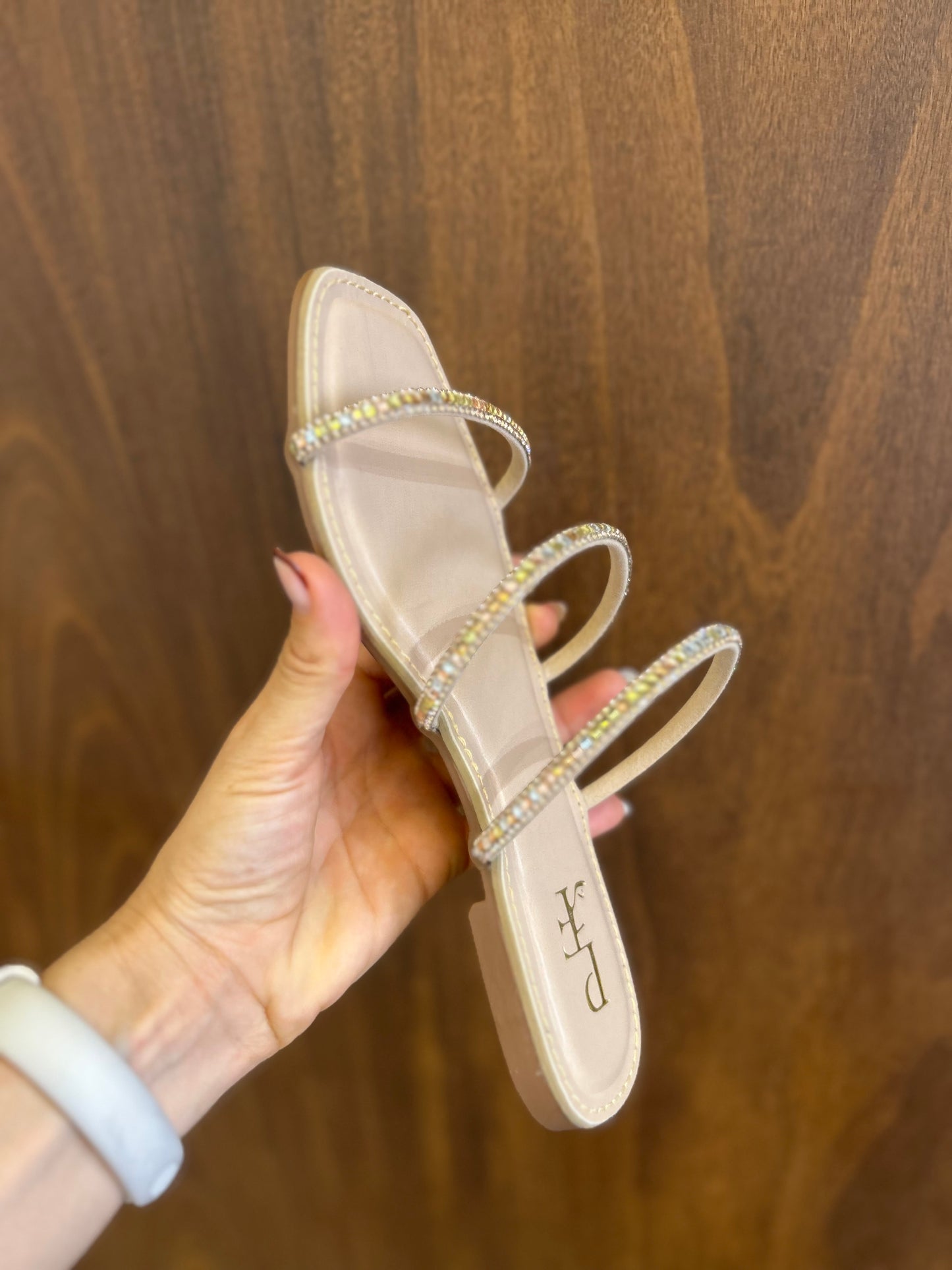 Rasteira Feminina Nude com Tiras de Strass Rosé