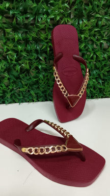 Havaiana Festina com correntes