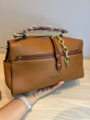 Bolsa baú com Corrente Dourada